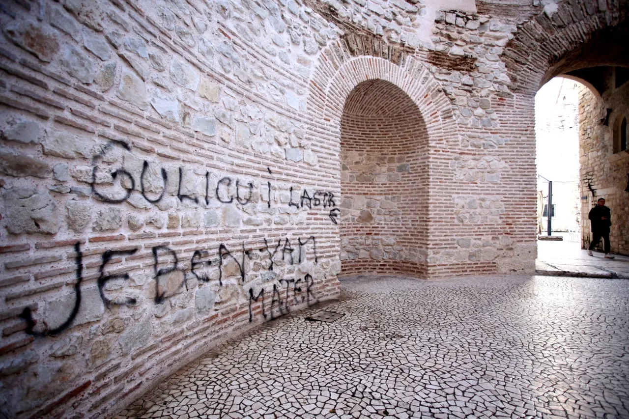 Grafitom išarana Dioklecijanova palača