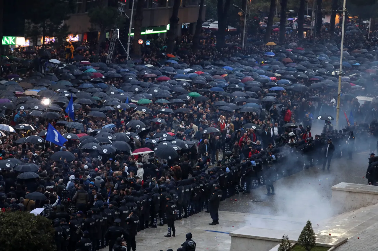 Prosvjed u Tirani