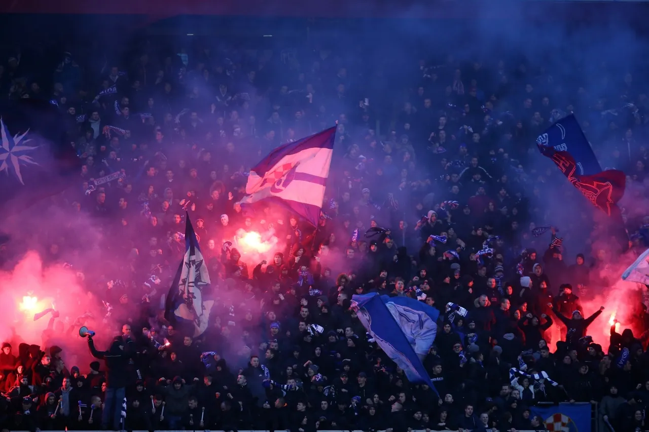 Zagreb: Atmosfera na utakmici između Dinama i Hajduka
