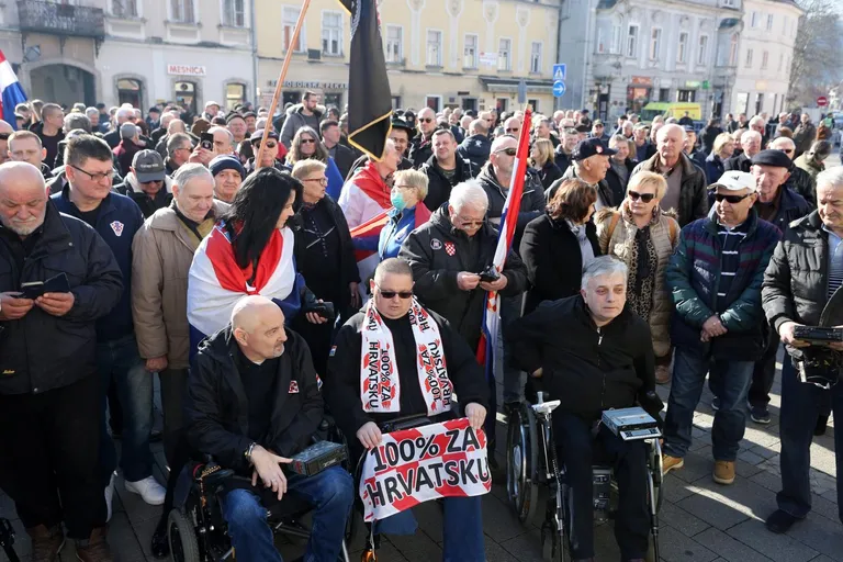 Prosvjed branitelja u Samoboru protiv Beljaka: 'Cilj nam je zaustaviti građanski rat koji se događa'