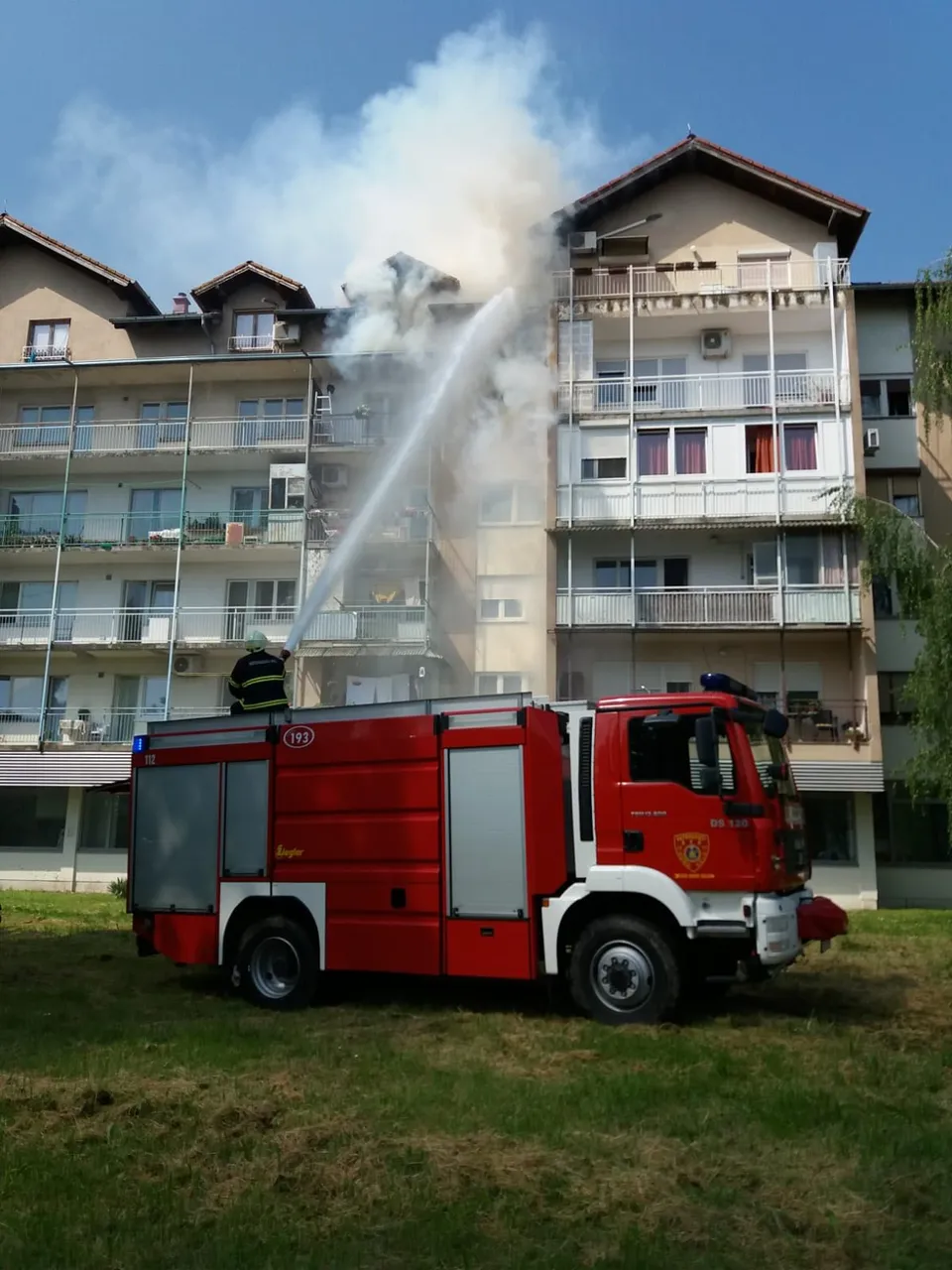 Stravični prizori iz Dugog Sela: u požaru smrtno stradala žena