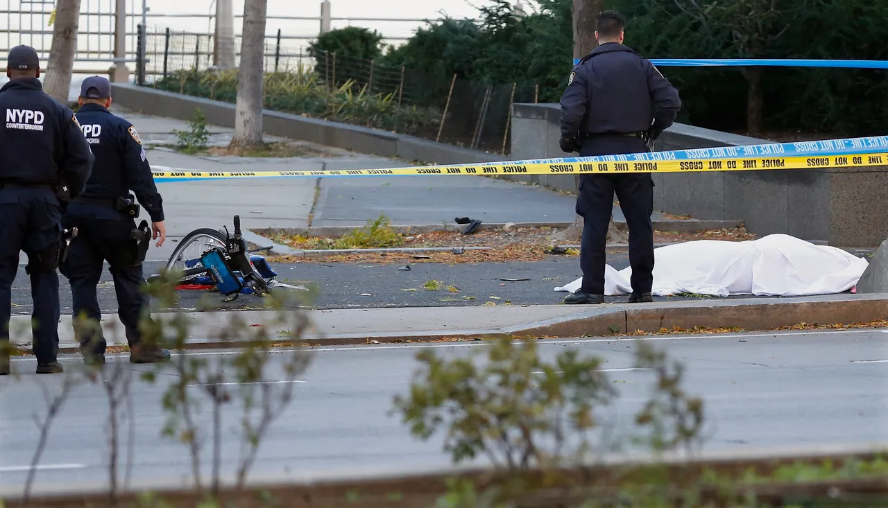 Muškarac se usred New Yorka zaletio u bicikliste te počeo pucati po ljudima: ima žrtava