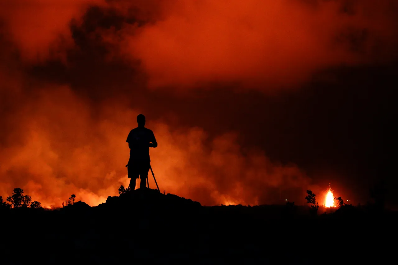 Vulkan Kilauea i dalje izbacuje lavu i pepeo koji ugrožavaju Havajce