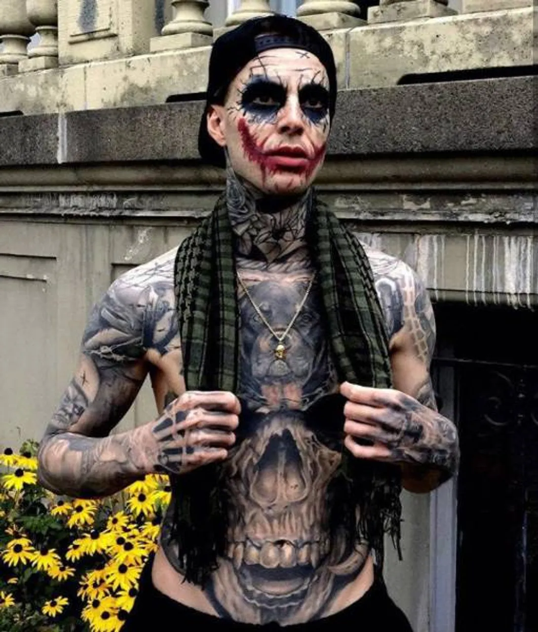 freaks_cant_stop_mutilating_themselves_640_27