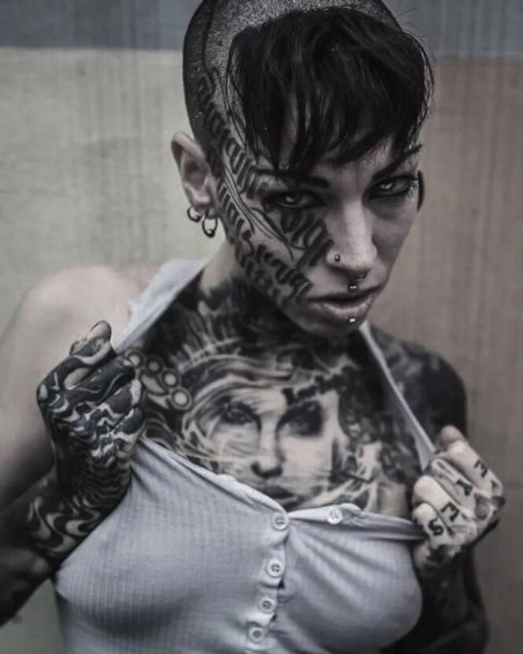 freaks_cant_stop_mutilating_themselves_640_21