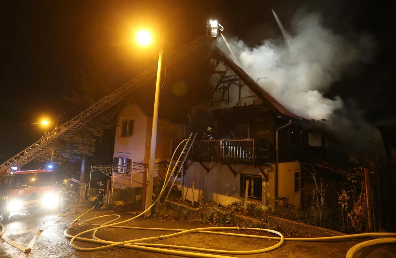 Zagreb: U Mlinovima planula kuća, na terenu 14 vatrogasaca