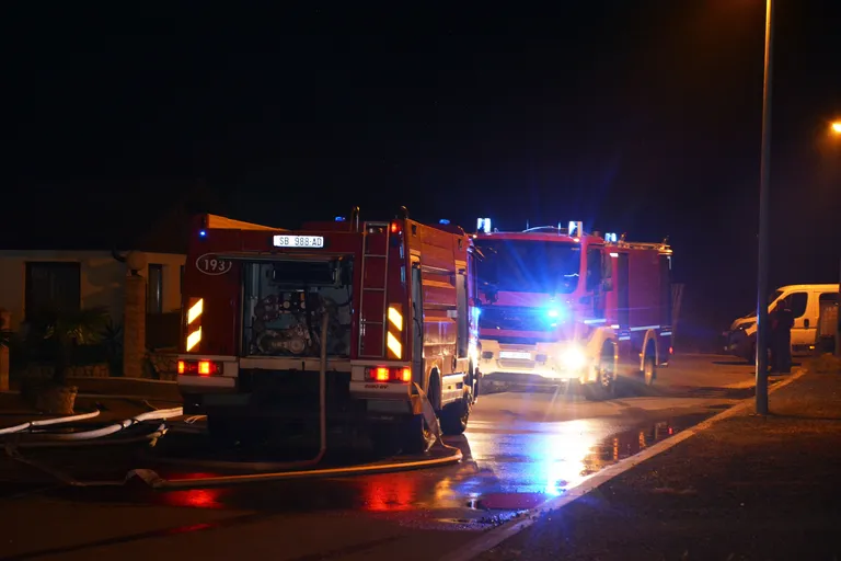 Požar u stolarskoj radionici u Slavonskom Brodu: Nitko nije ozlijeđen