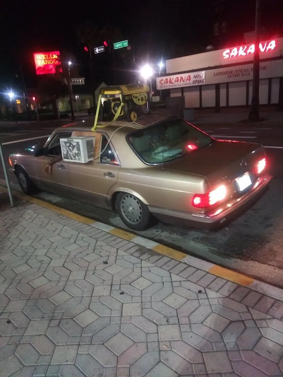 the-crazy-sht-you-see-in-merica-32-photos-25-6