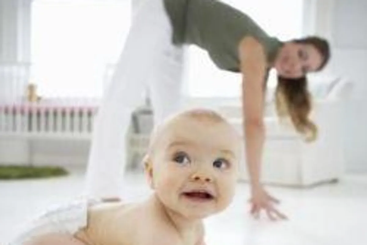 Vježbanje poslije poroda – mama i novorođenče vježbaju skupa