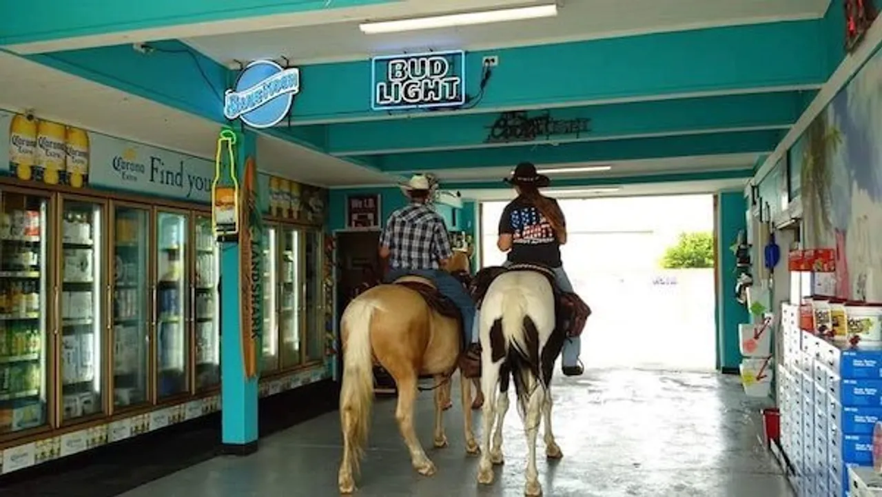 the-crazy-sht-you-see-in-merica-32-photos-13