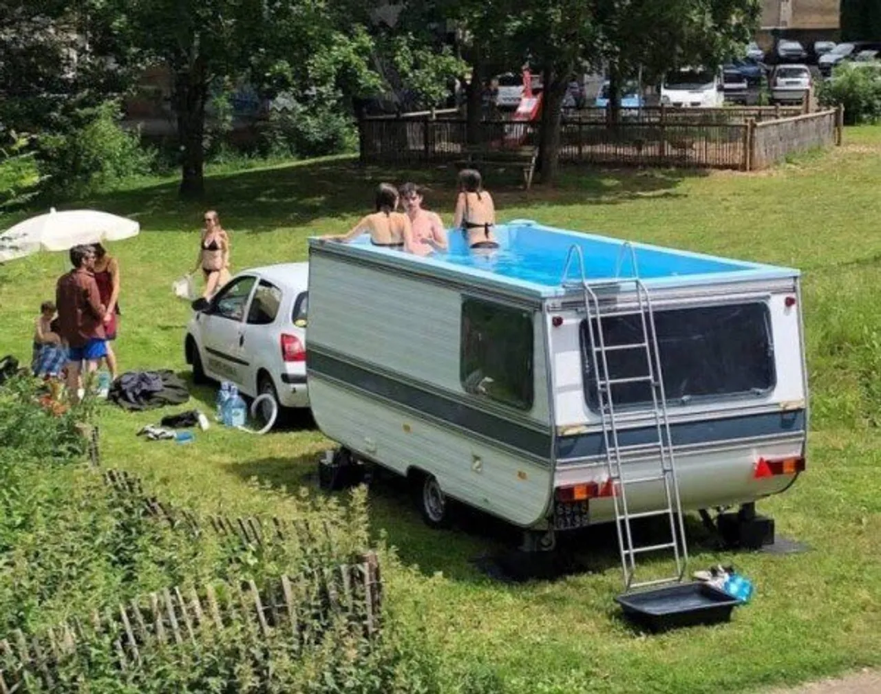 the-crazy-sht-you-see-in-merica-32-photos-18