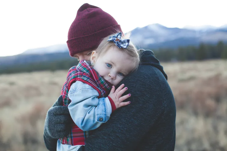 Ako imate jako emotivno dijete zagrlite ga kad god vam se pruži prilika