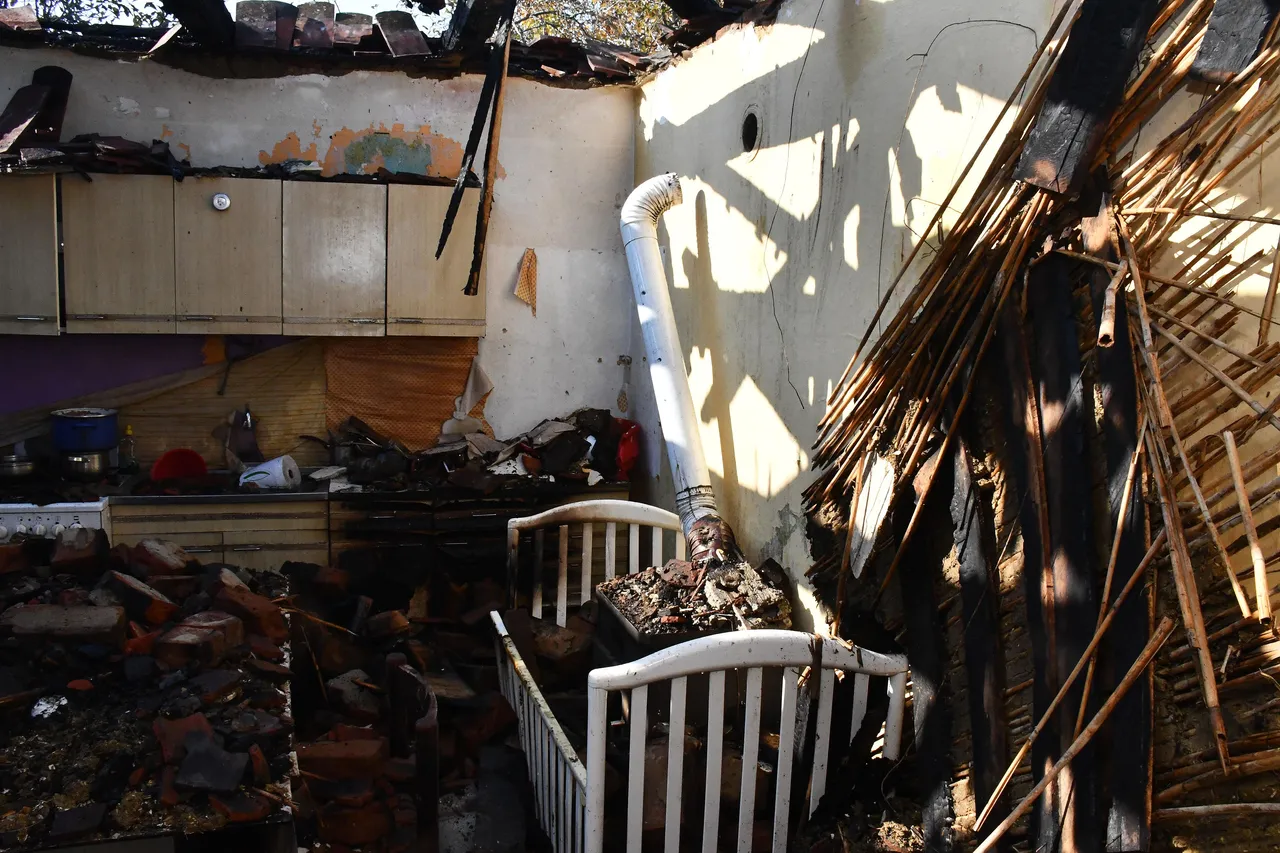 Osmeročlana obitelj u požaru je izgubila sve: Roditelji i šestero djece ostali su bez krova nad glavom