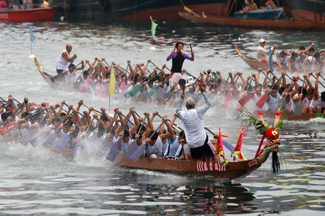 Festival tradiocionalnih čamaca u Kini
