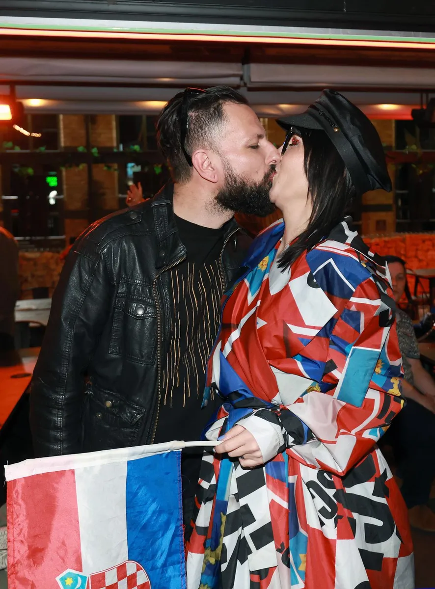 Dražen Baljak strastveno je poljubio svoju partnericu 