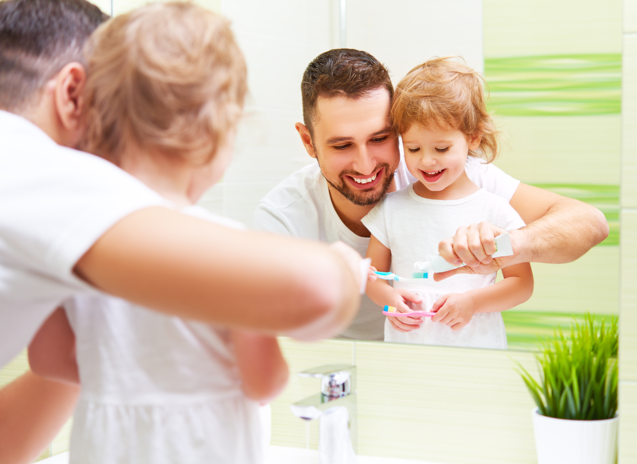 Proturječje Osjećaj zgrabiti  Kada i kako početi prati dječje zube i s kakvim pastama i četkicama