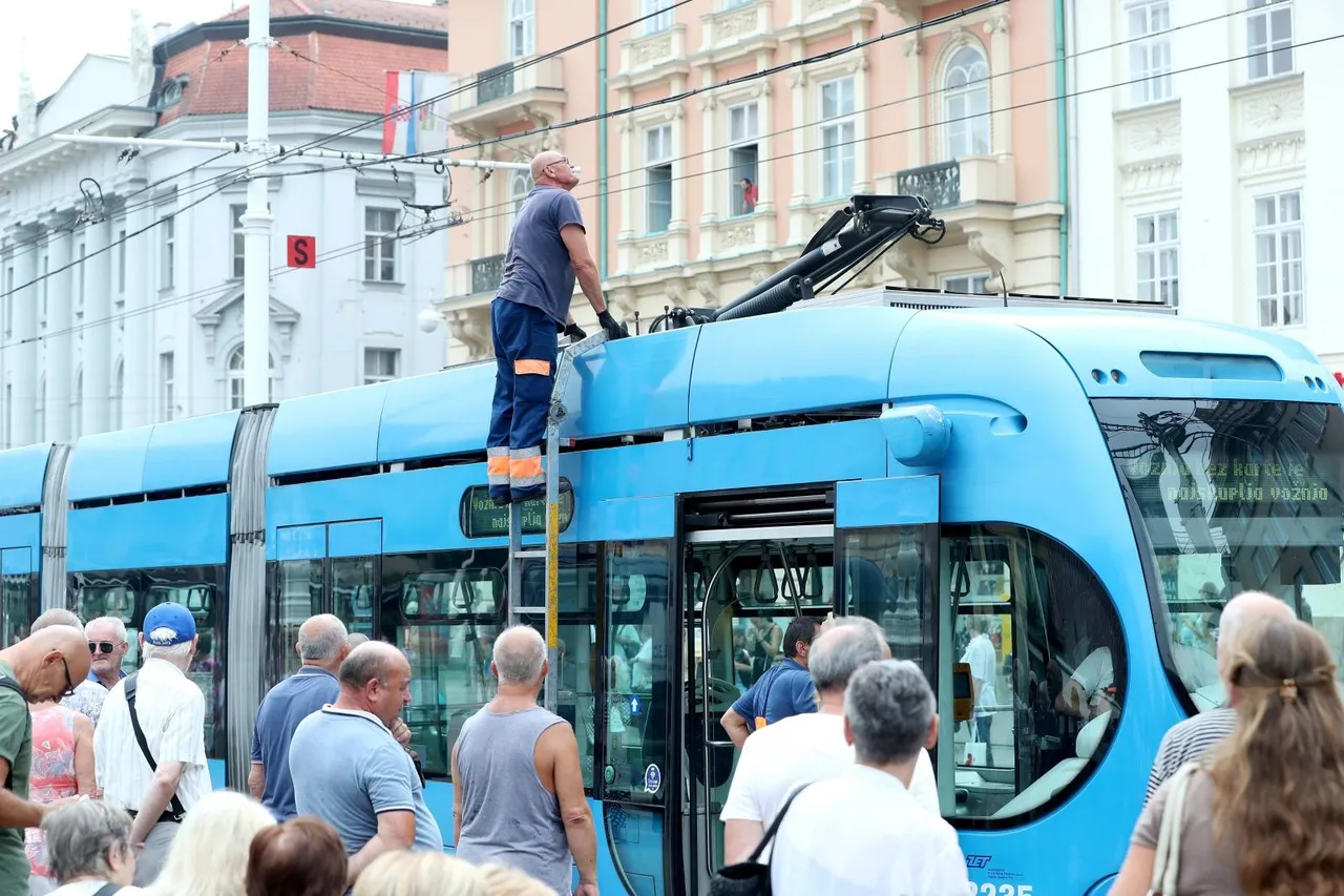 Zbog kvara tramvaja na Trgu bana Jelačića nastale gužve