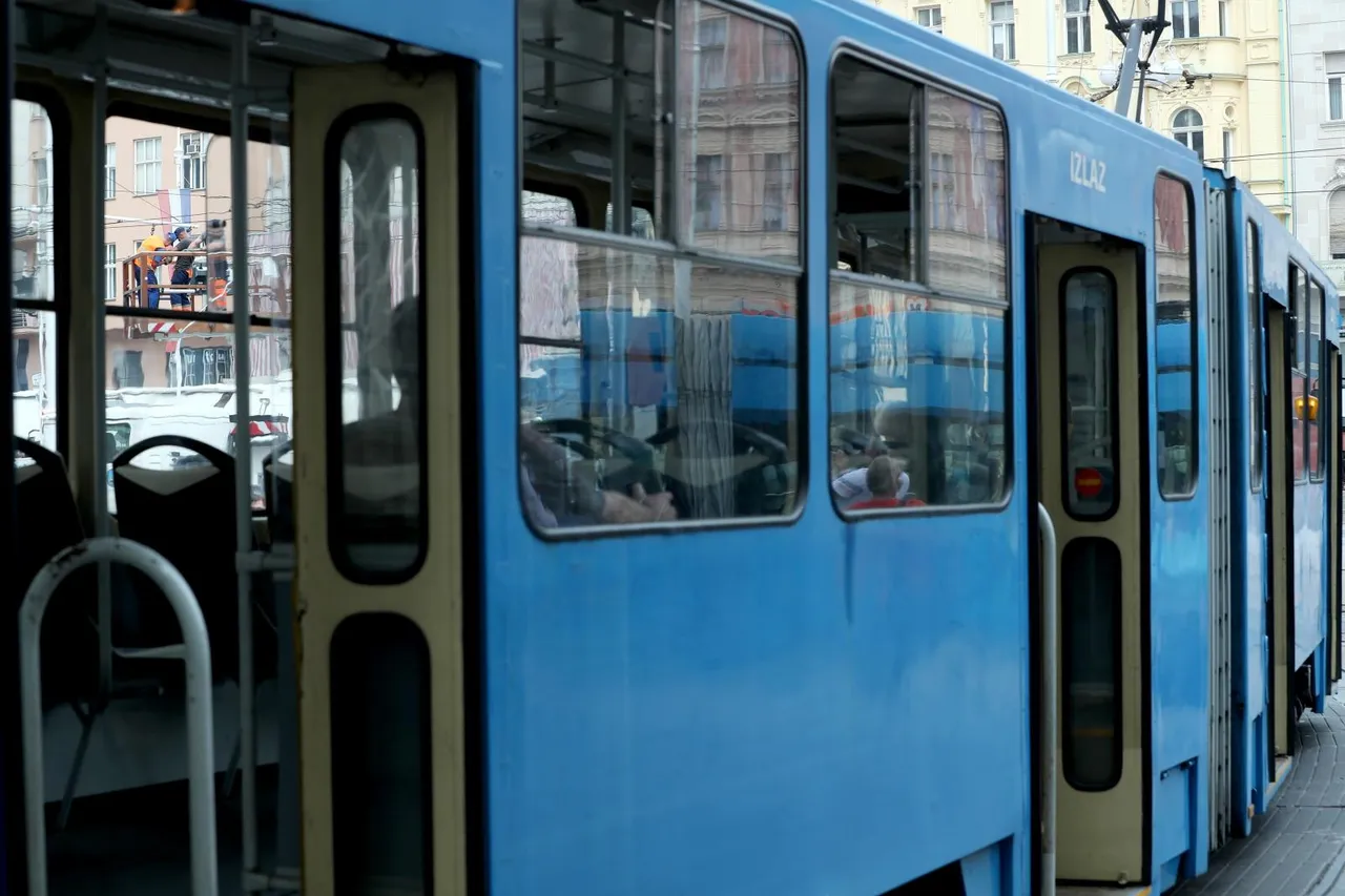Zbog kvara tramvaja na Trgu bana Jelačića nastale gužve