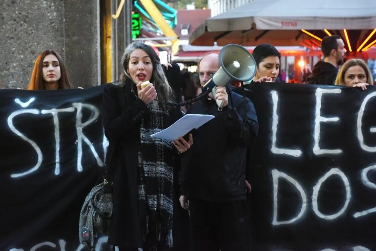 Lana Bobić, Obrani pravo na izbor, Solidarnost s Poljskom, Pobačaj, Abortus