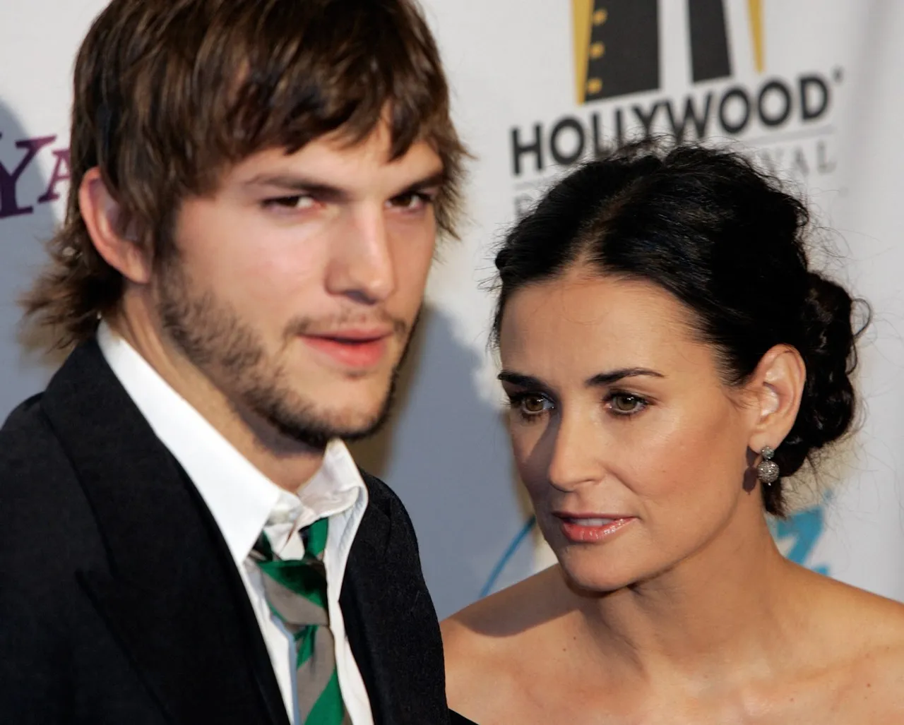 Ashton Kutcher, Demi Moore (1).jpg