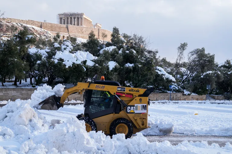 Snažno snježno nevrijeme pogodilo Grčku i Tursku