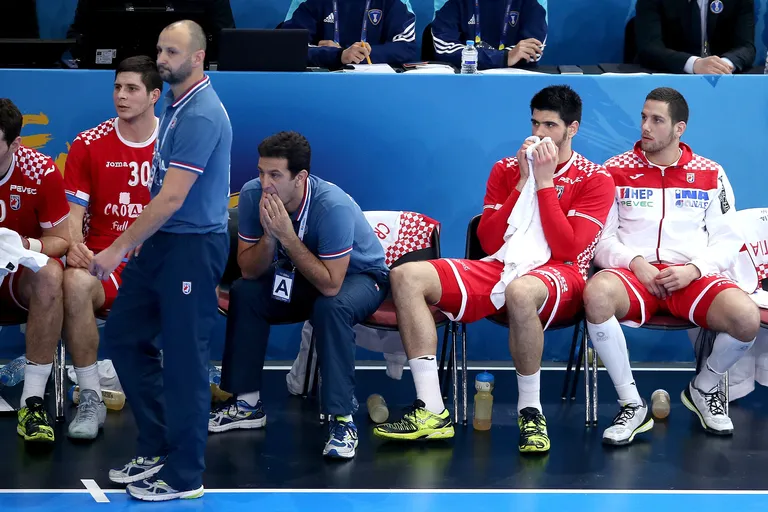 Emocije igrača nakon odigrane utakmice Hrvatska - Slovenija