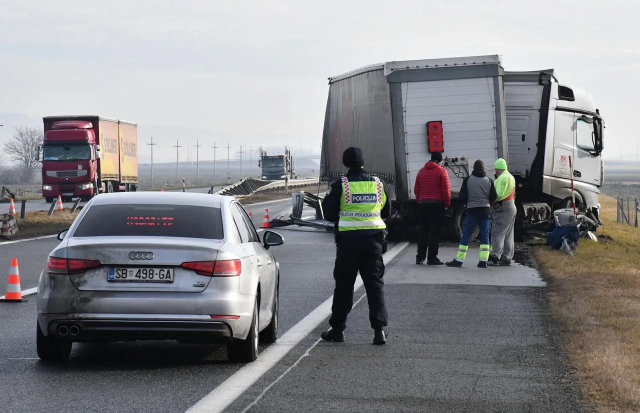Prometna nesreća na autocesti A3 Bregana-Lipovac između čvorova Okučani i Nova Gradiška