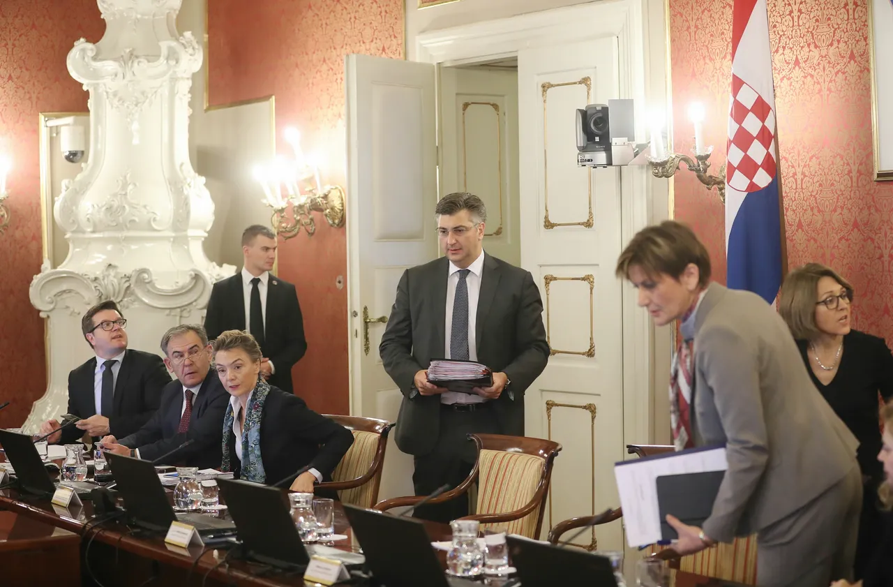 Premijer Plenković odbacio zahtjev oporbe za smjenu vlade