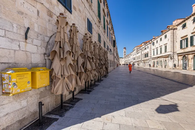 Zatvorene terase ugostiteljskih objekata u Dubrovniku