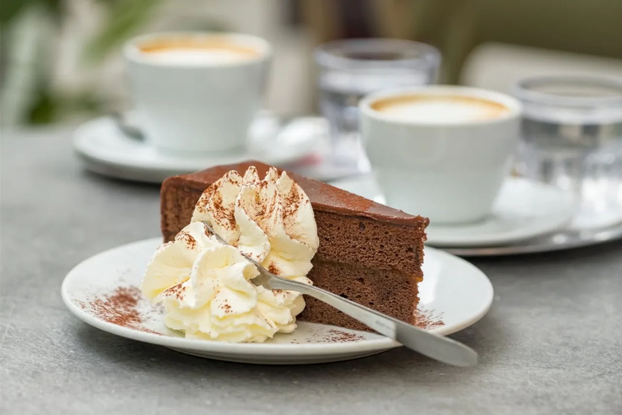 Sacher torta.jpg