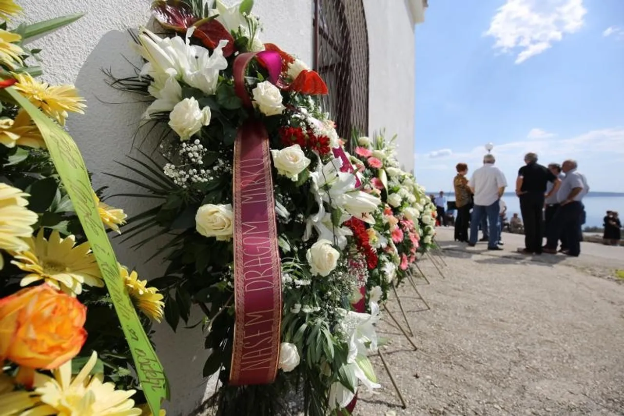 Najpoznatiji kvizaš Mirko Miočić pokopan danas na groblju u Rtini