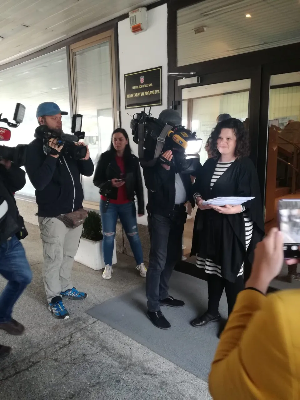 Ministarstvu zdravstva predana potresna svjedočanstva žena