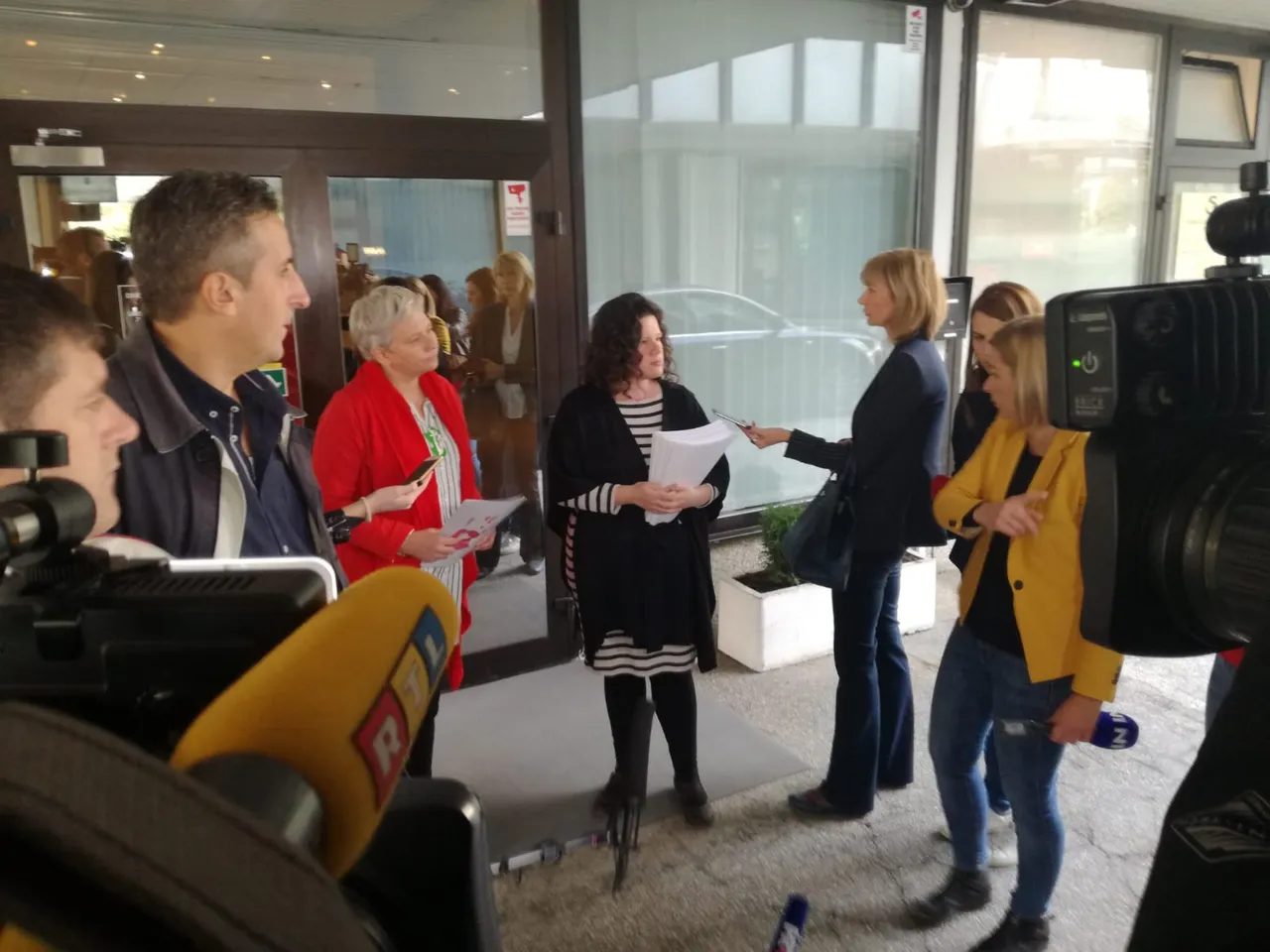 Ministarstvu zdravstva predana potresna svjedočanstva žena