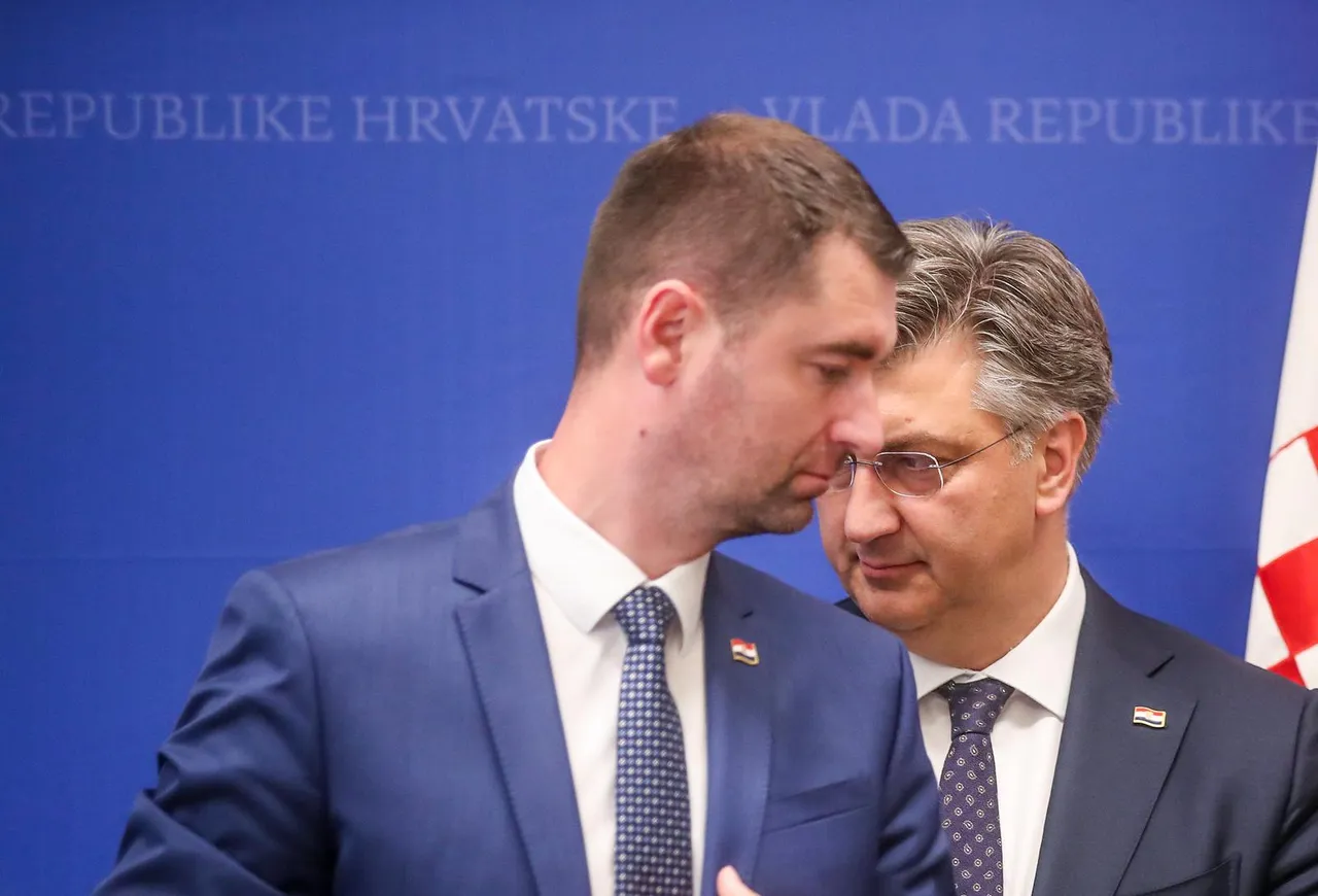 Premijer Andrej Plenković i ministar Davor Filipović nakon susreta sa slovenskom delegacijom 