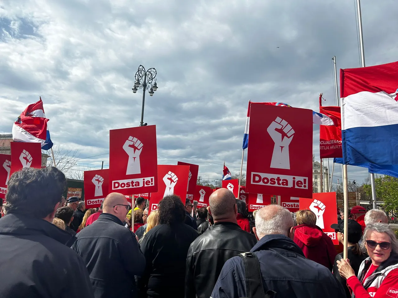 Prosvjed lijeve oporbe