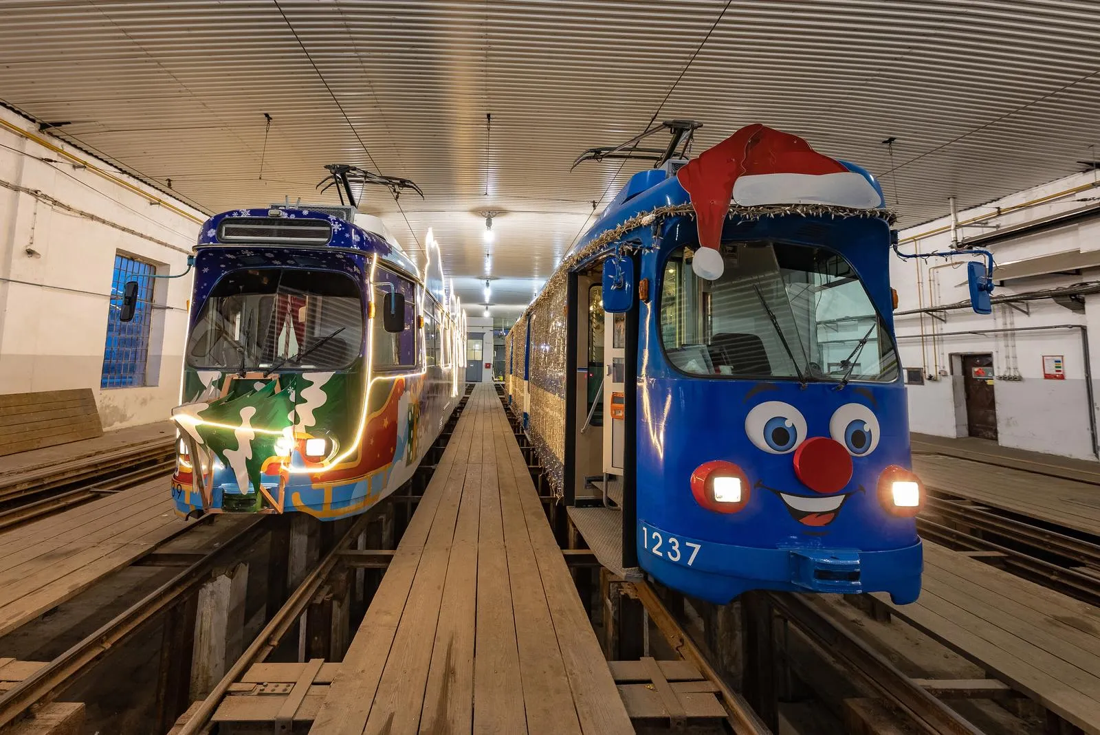 Osječki božićni tramvaj za čarobnu blagdansku vožnju