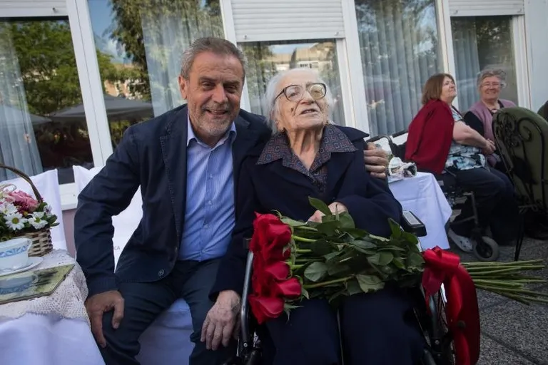 Bandić na proslavi 103. rođendana Marije Debelić