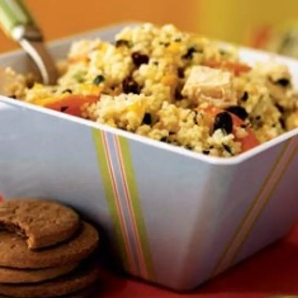 Couscous salata sa piletinom i povrćem