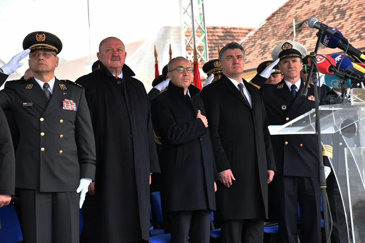 Današnja je prisega prva nakon 28 godina koja je održana na požeškom gradskom trgu.