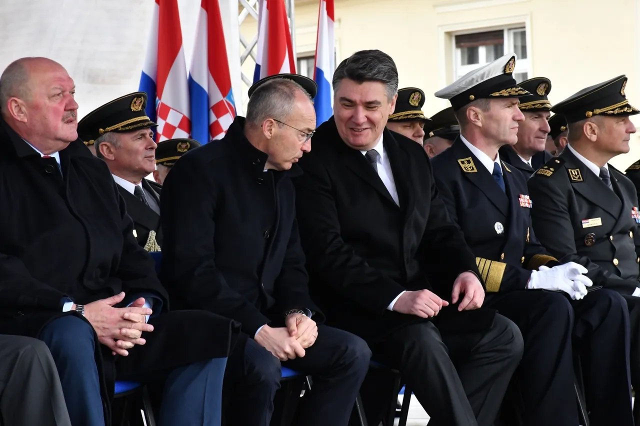Današnja je prisega prva nakon 28 godina koja je održana na požeškom gradskom trgu.