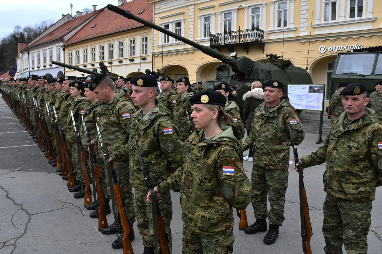 Današnja je prisega prva nakon 28 godina koja je održana na požeškom gradskom trgu.