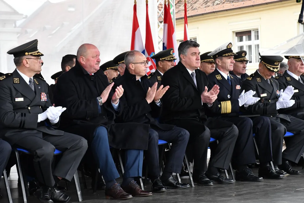 Današnja je prisega prva nakon 28 godina koja je održana na požeškom gradskom trgu.