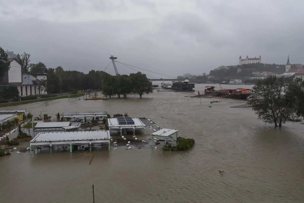 Situacija s poplavama duž Dunava u Bratislavi