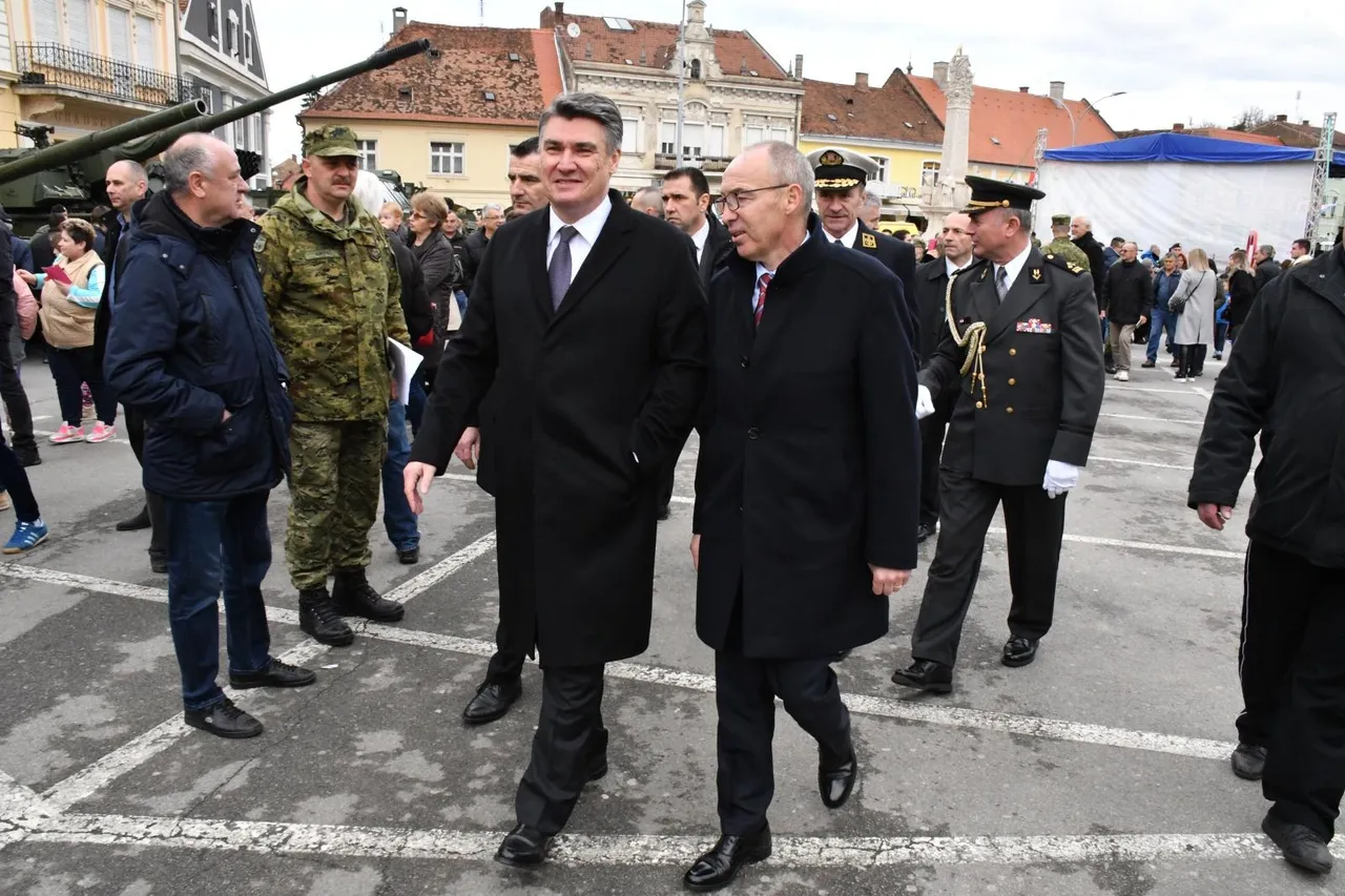 Današnja je prisega prva nakon 28 godina koja je održana na požeškom gradskom trgu.