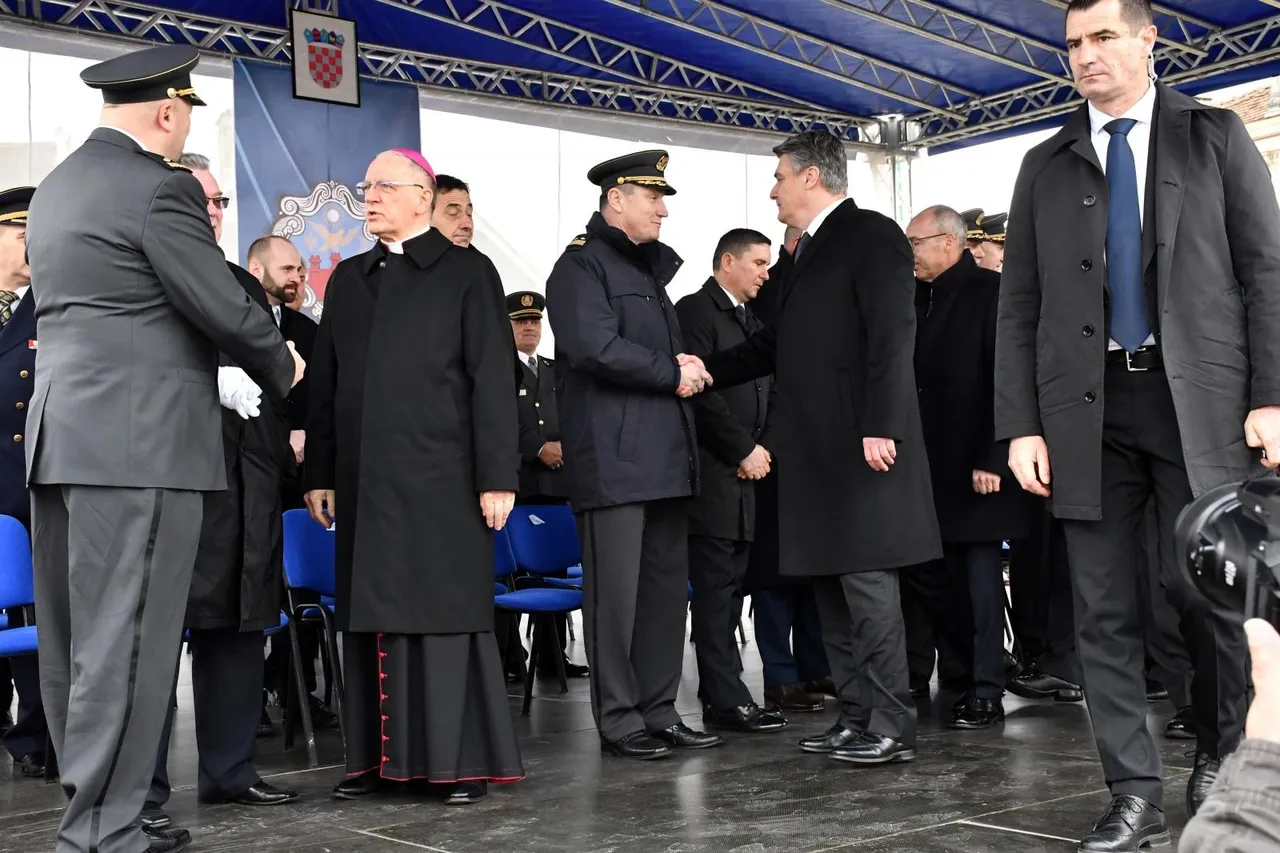 Današnja je prisega prva nakon 28 godina koja je održana na požeškom gradskom trgu.