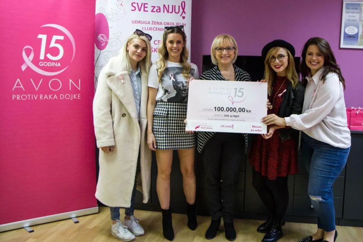 AVON završio roza listopad donacijom 100.000 kn udruzi SVE za NJU!
