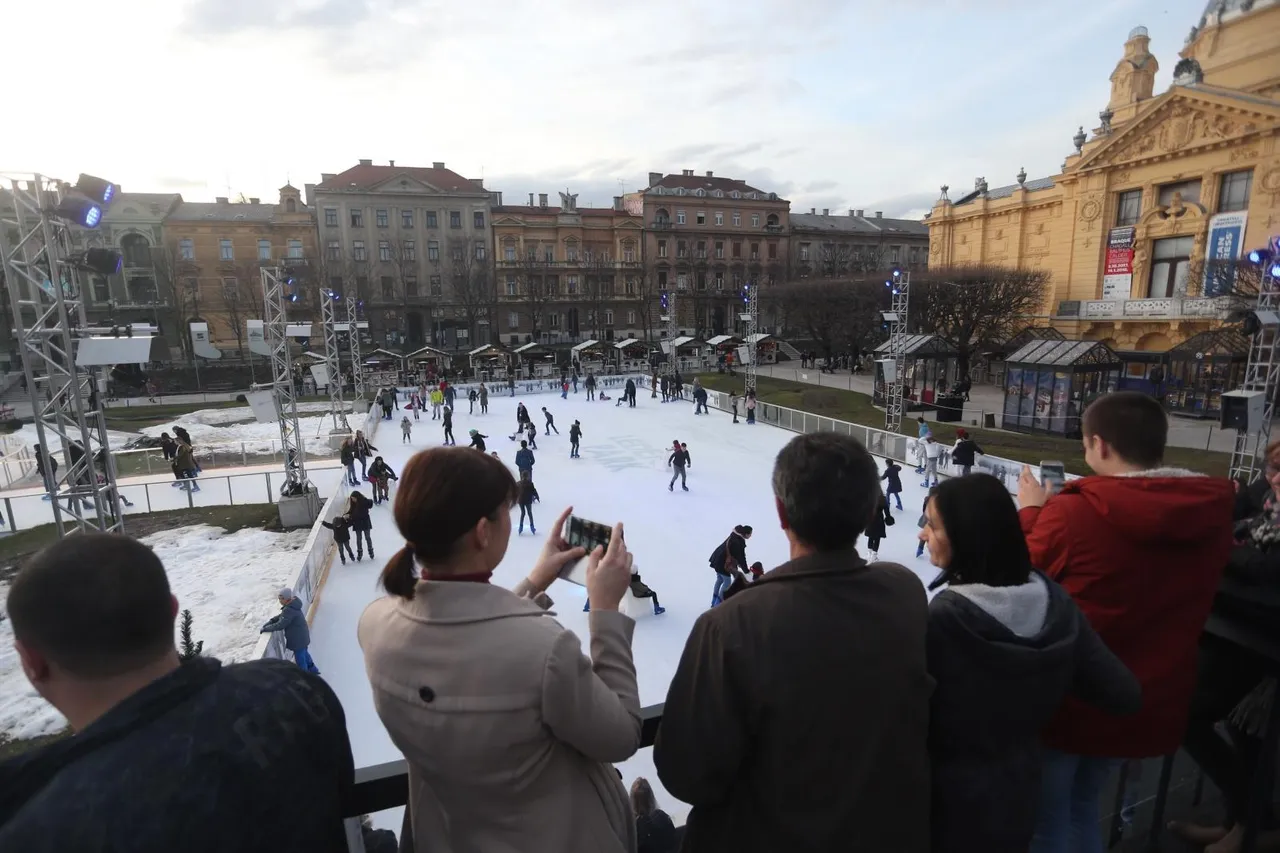 PXL_070118_19206273