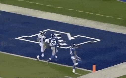always-keep-your-eye-on-the-ball-especially-if-you-arent-on-the-field-12-gifs-14