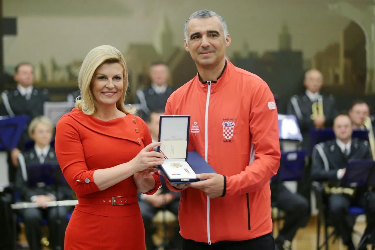 Zagreb: Predsjednica Grabar-Kitarović odlikovala osvajače Davis cupa