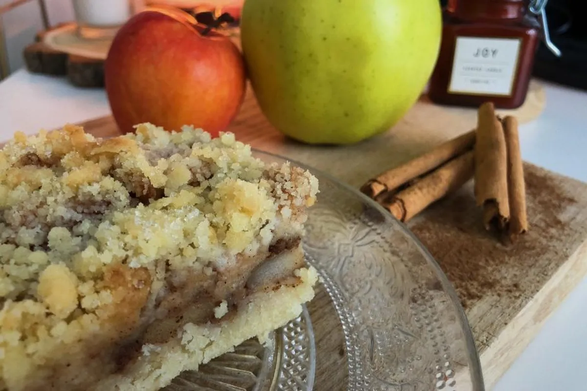Mirisna ukusna poslastica: Crumble pita s jabukama i cimetom